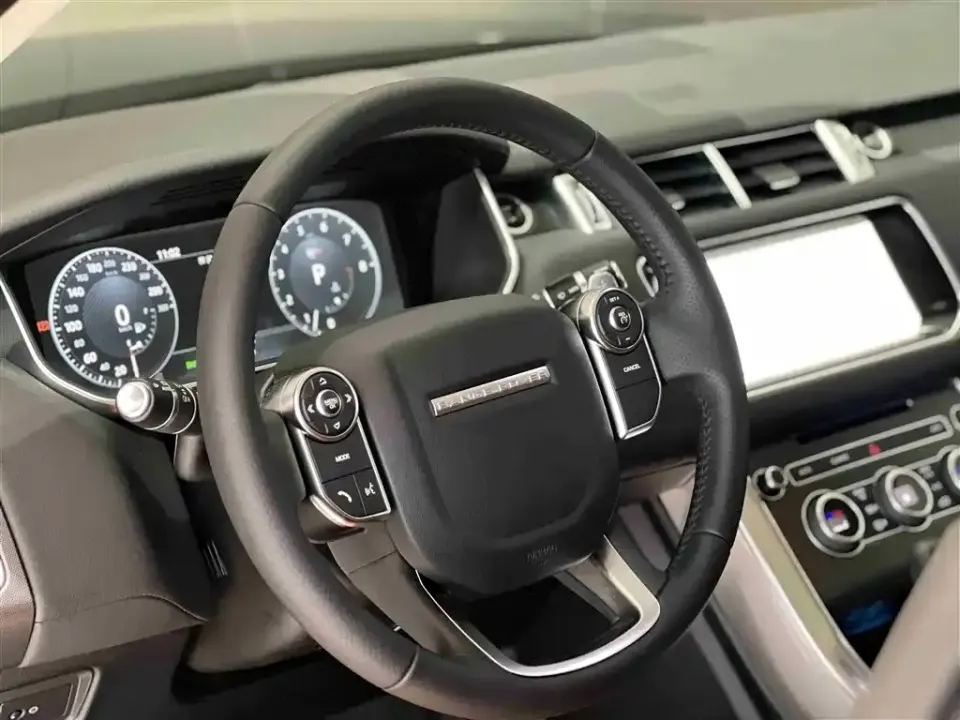 Land Rover Sport