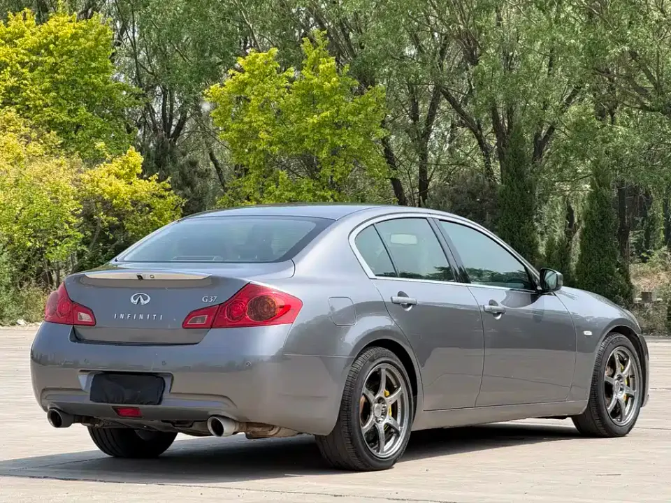 Infiniti G