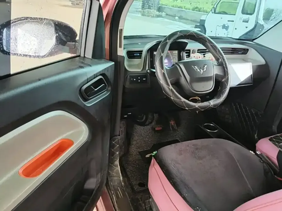Wuling MINIEV