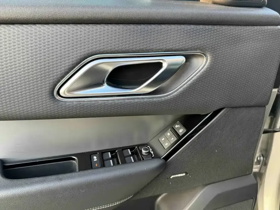 Land Rover Velar