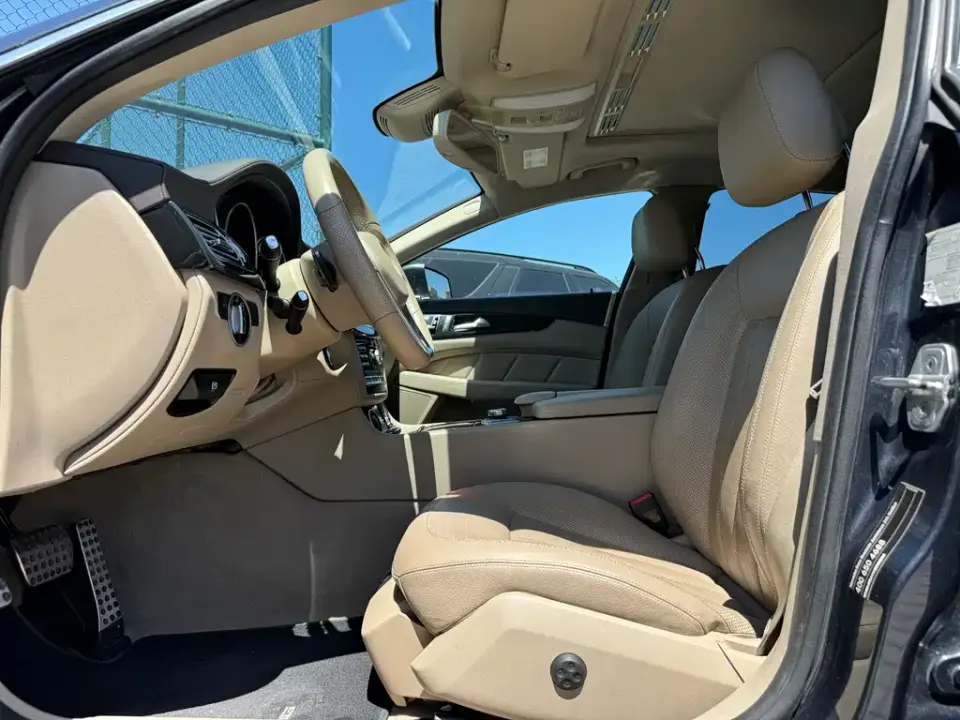 Mercedes-Benz CLS