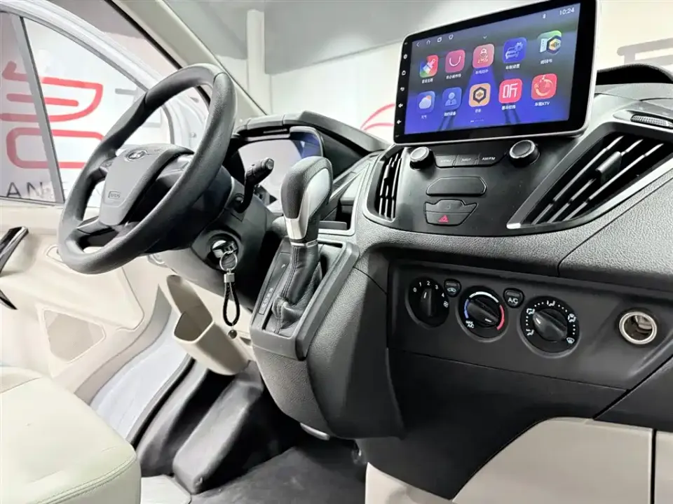 Ford Tourneo
