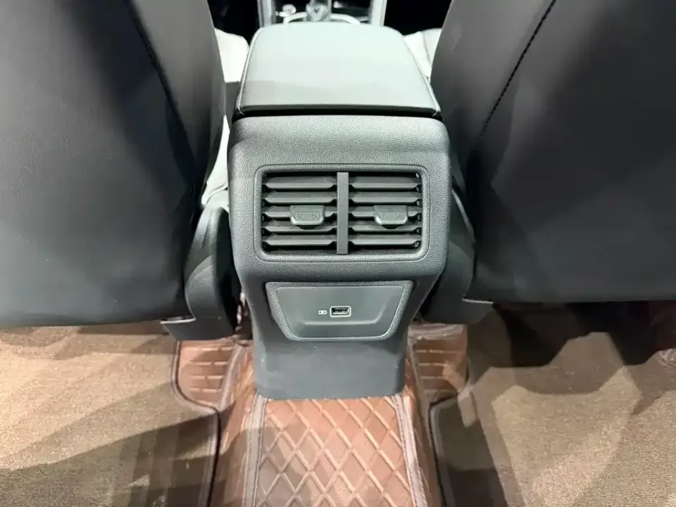 Jetta VS7