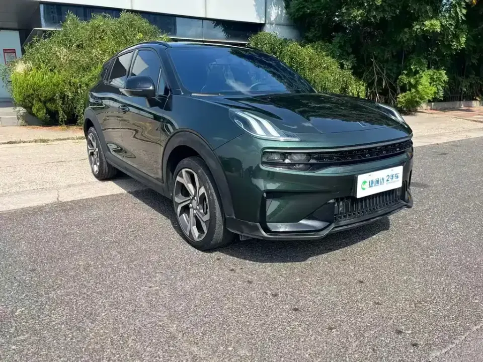 Lynk & Co 06 EM-P