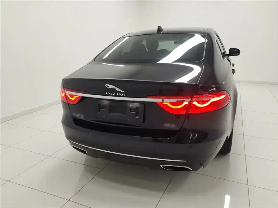 Jaguar XFL
