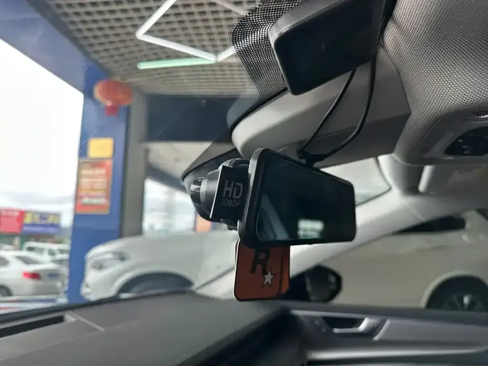 Audi A7L