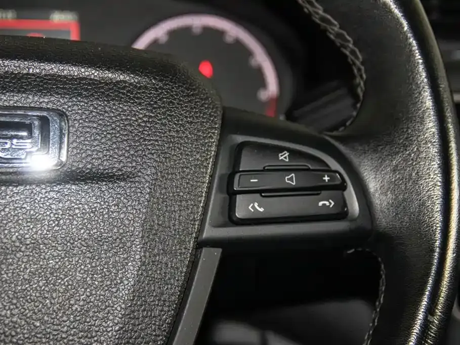 Qoros Qoros 5