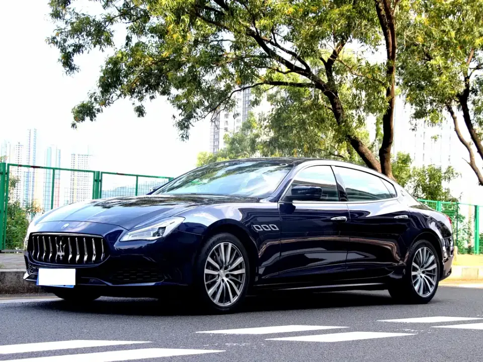 Maserati Quattroporte