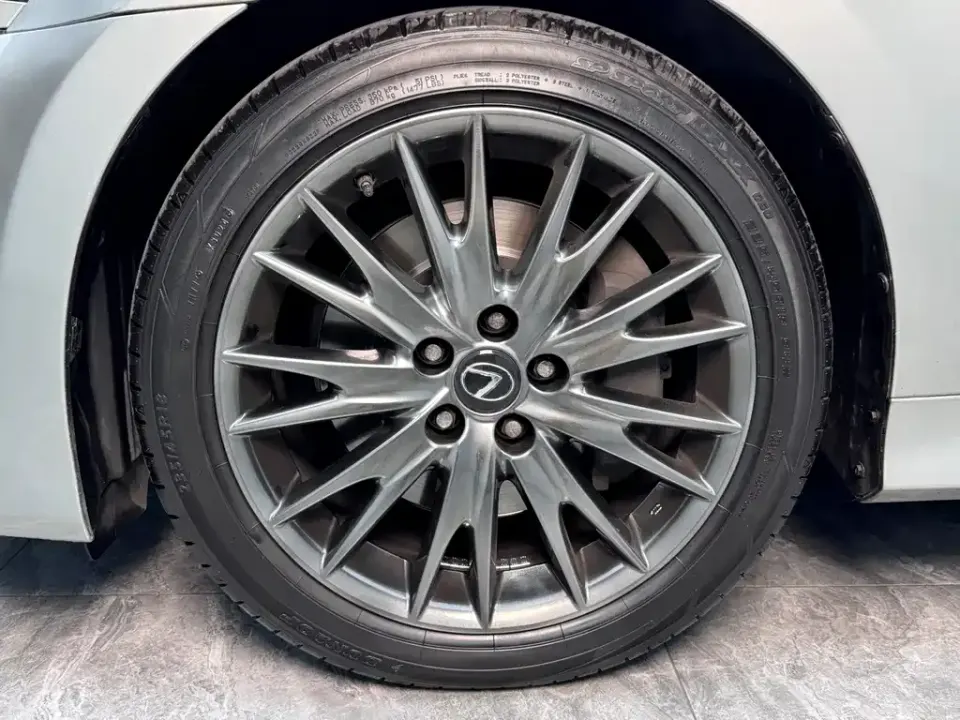 Lexus GS