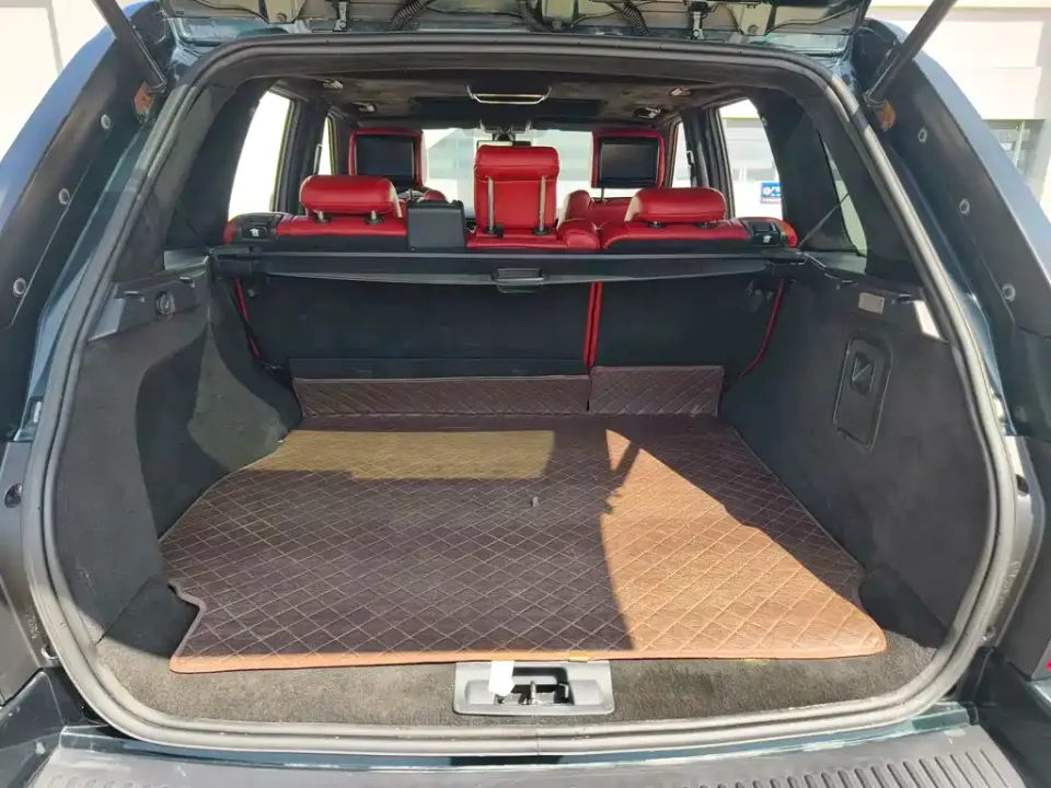 Land Rover Sport