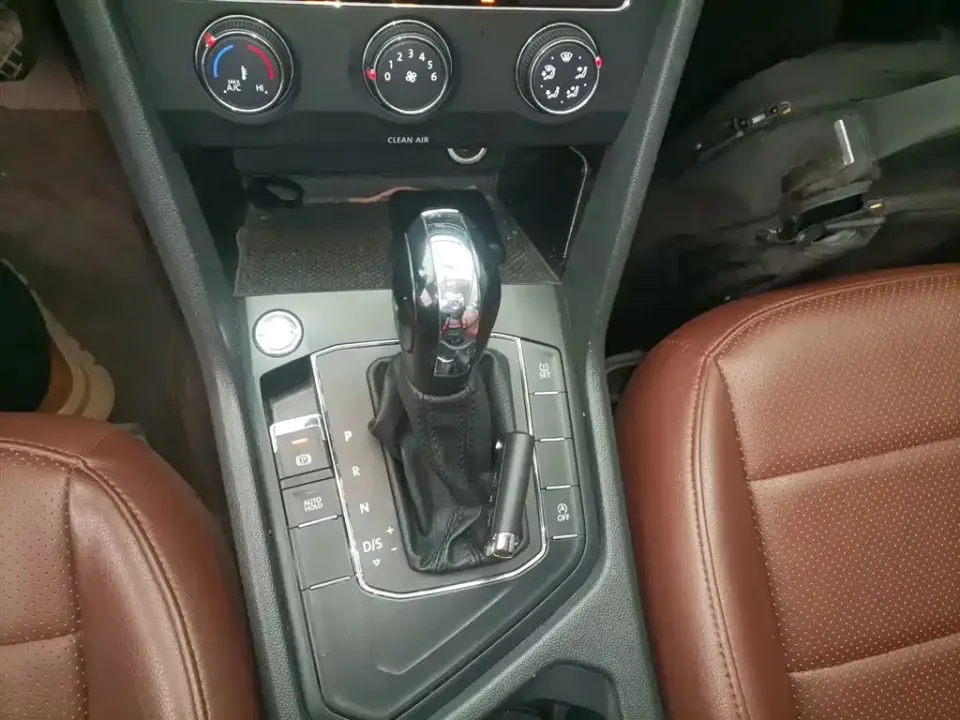 Volkswagen Tharu