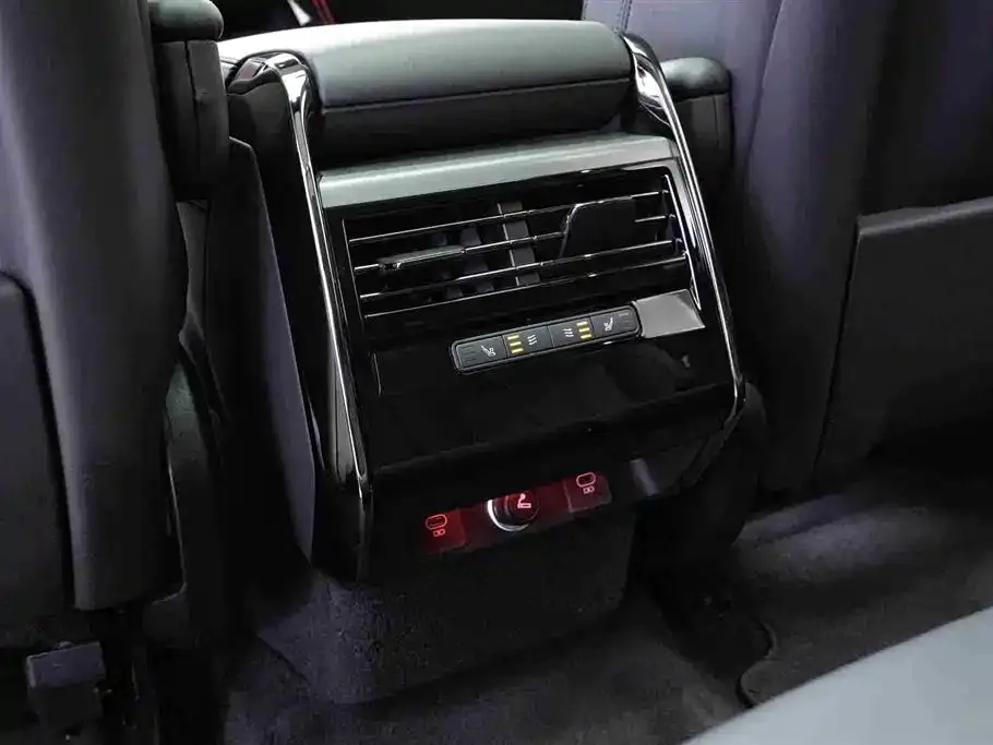 Land Rover Sport