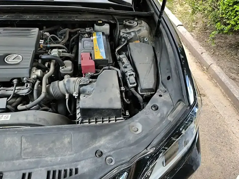 Lexus ES
