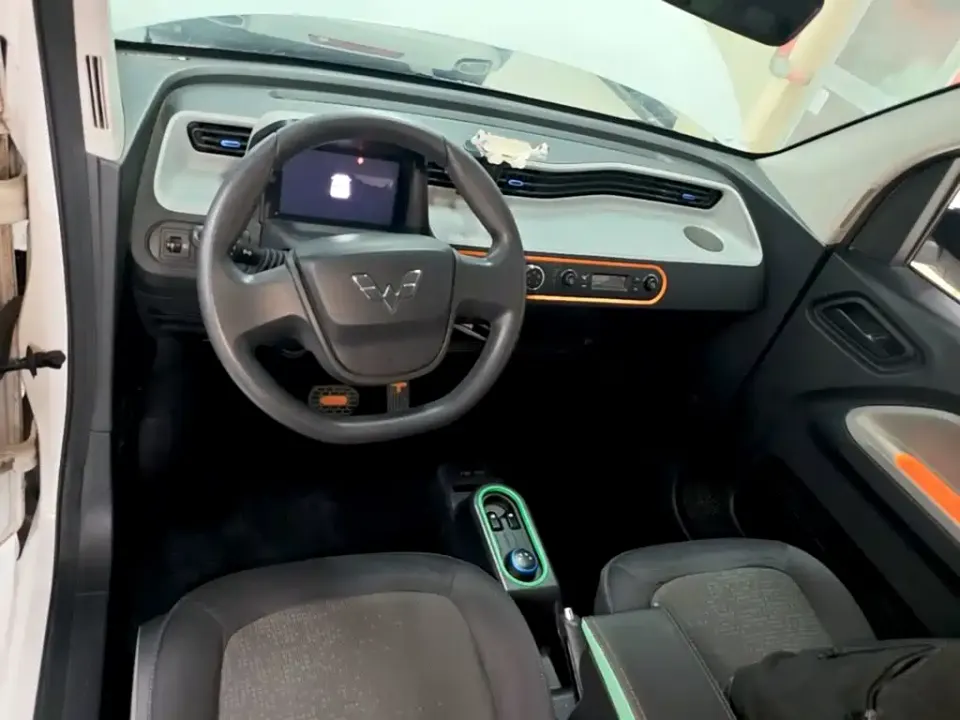 Wuling MINIEV