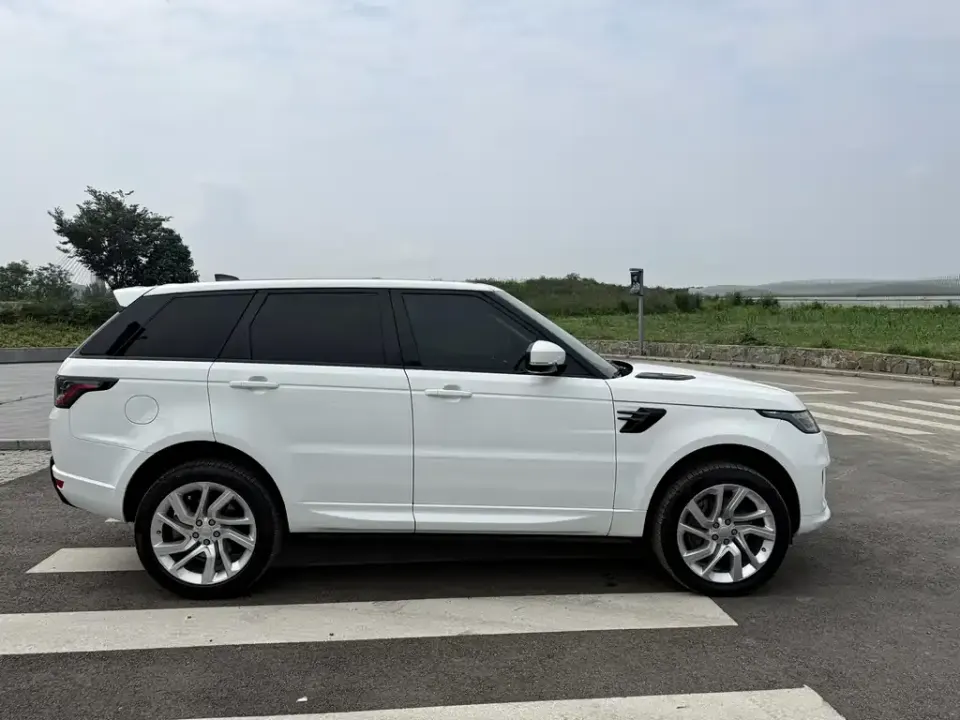 Land Rover Sport
