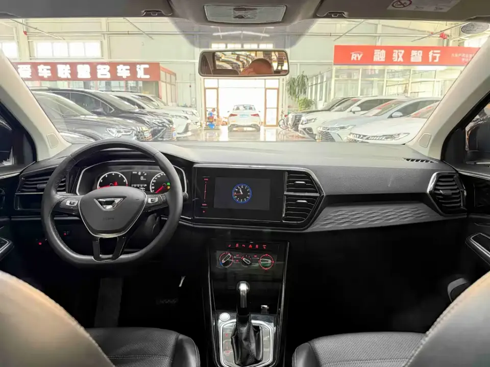 Jetta VS5