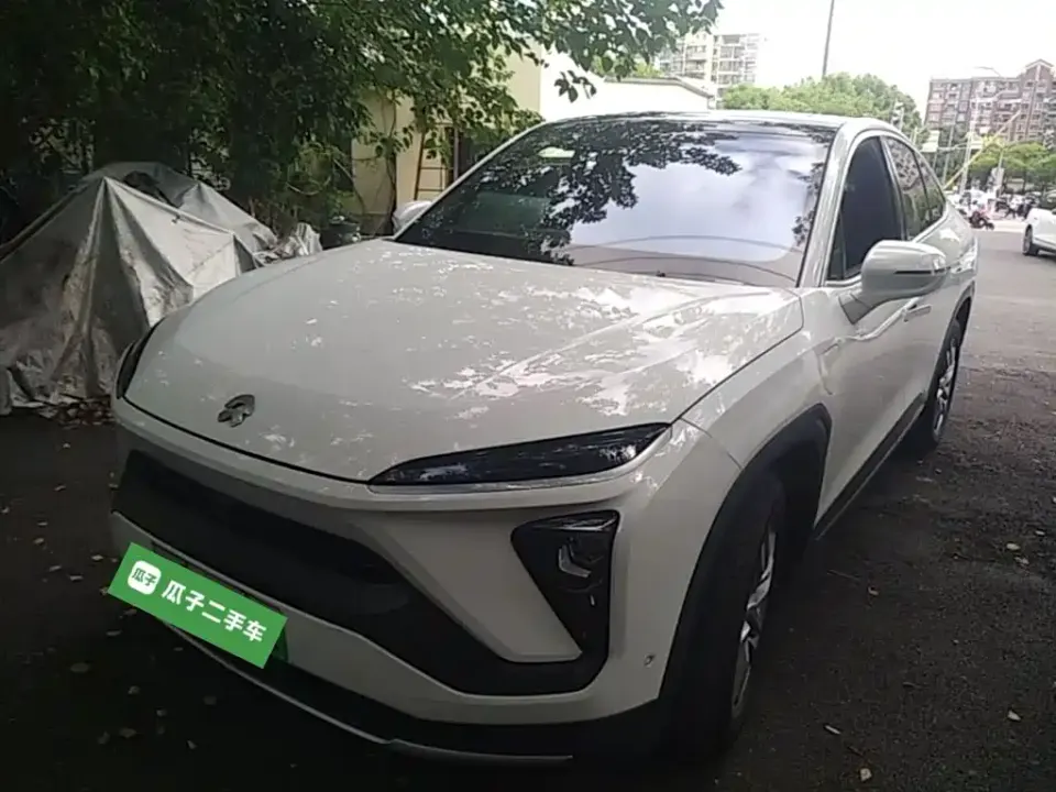 Nio EC6