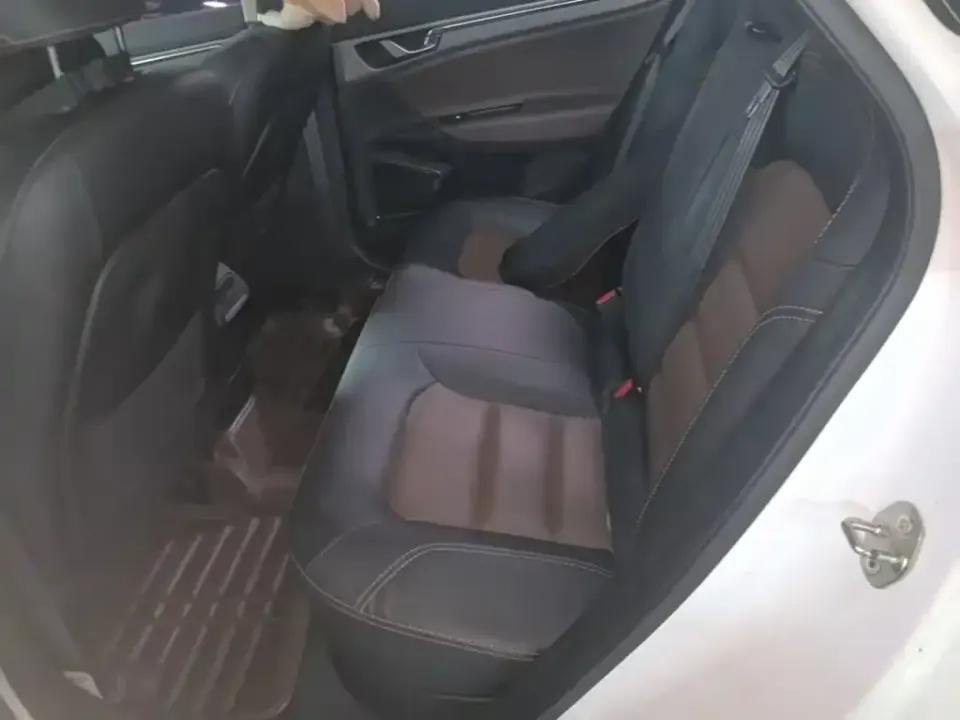 Geely Emgrand GS