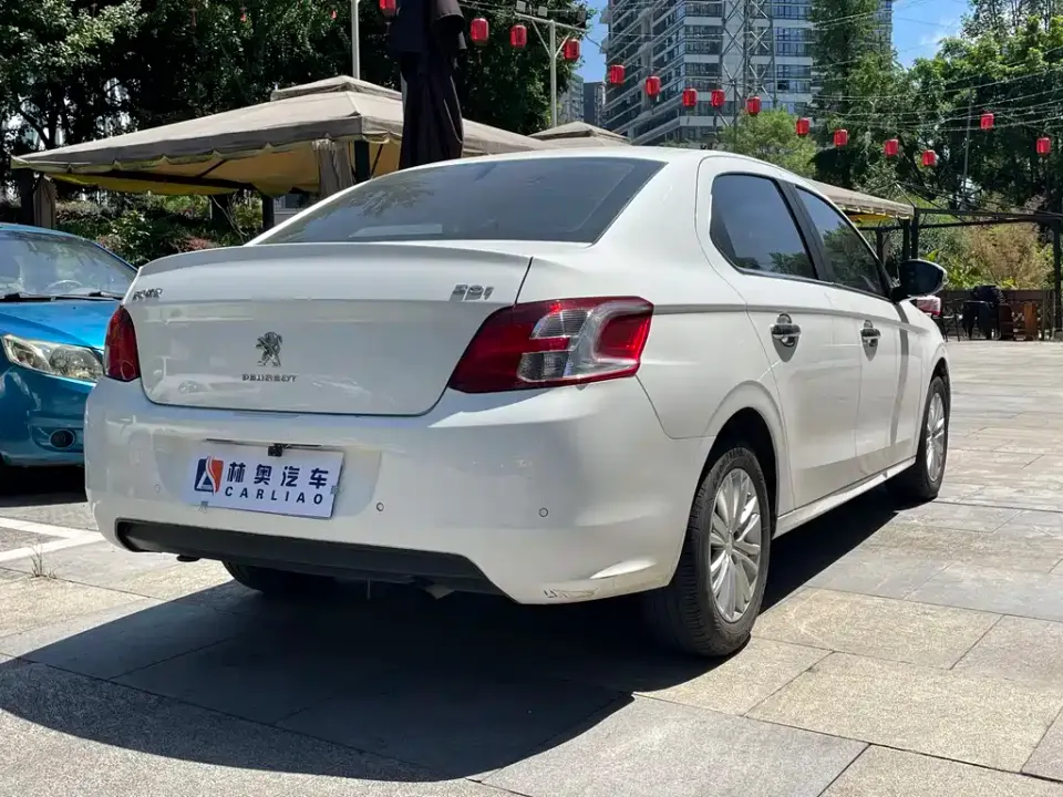 Peugeot 301