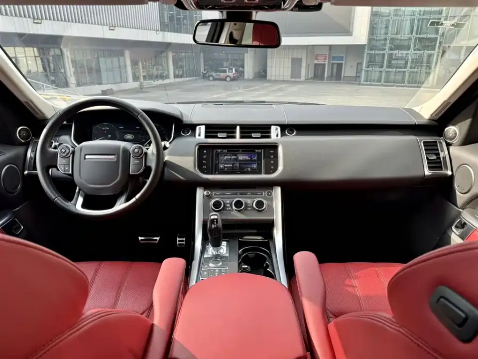 Land Rover Sport