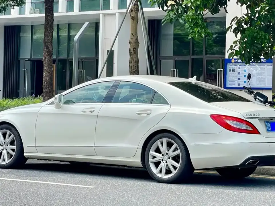 Mercedes-Benz CLS