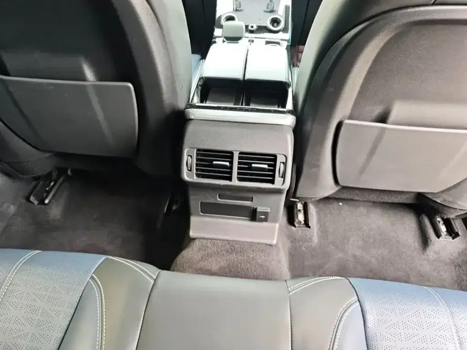 Land Rover Velar