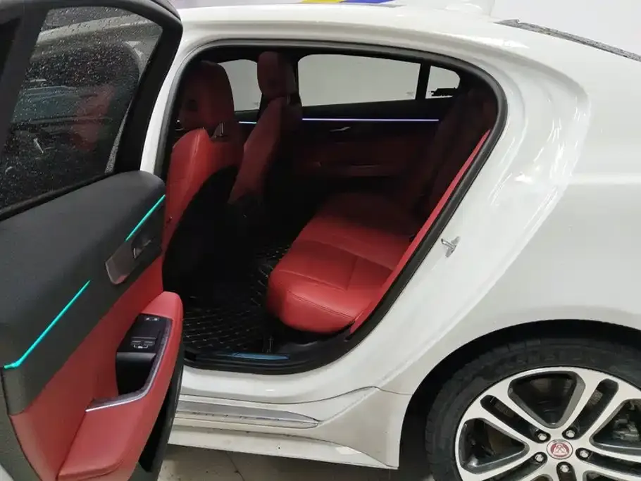 Jaguar XEL