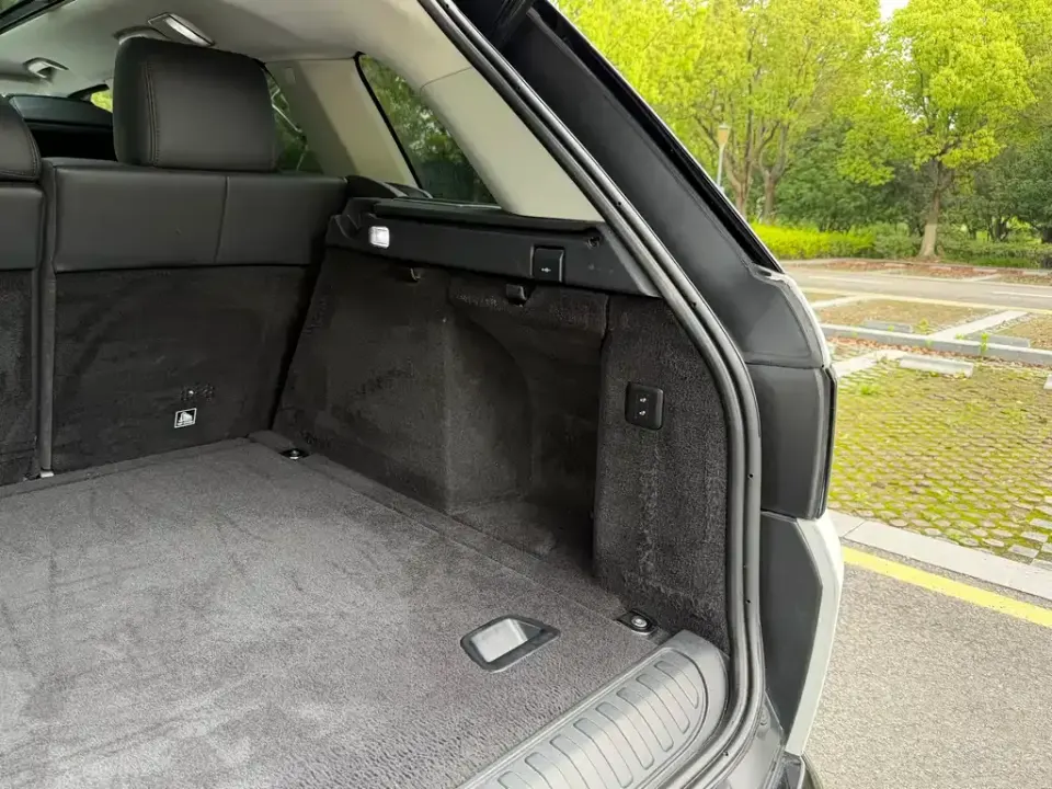 Land Rover Sport