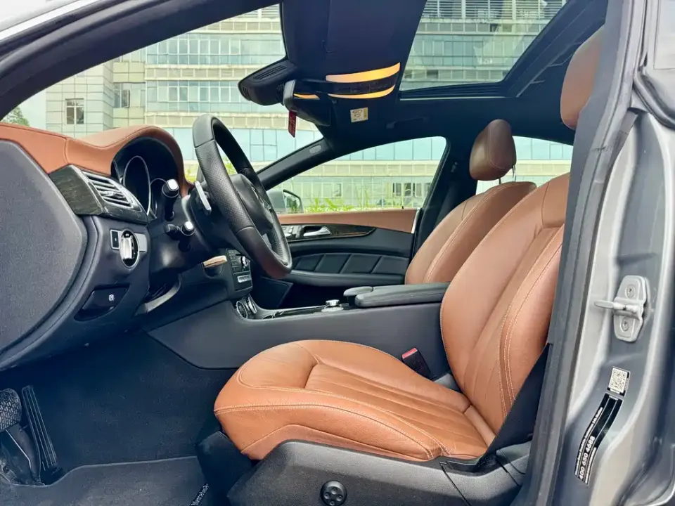 Mercedes-Benz CLS