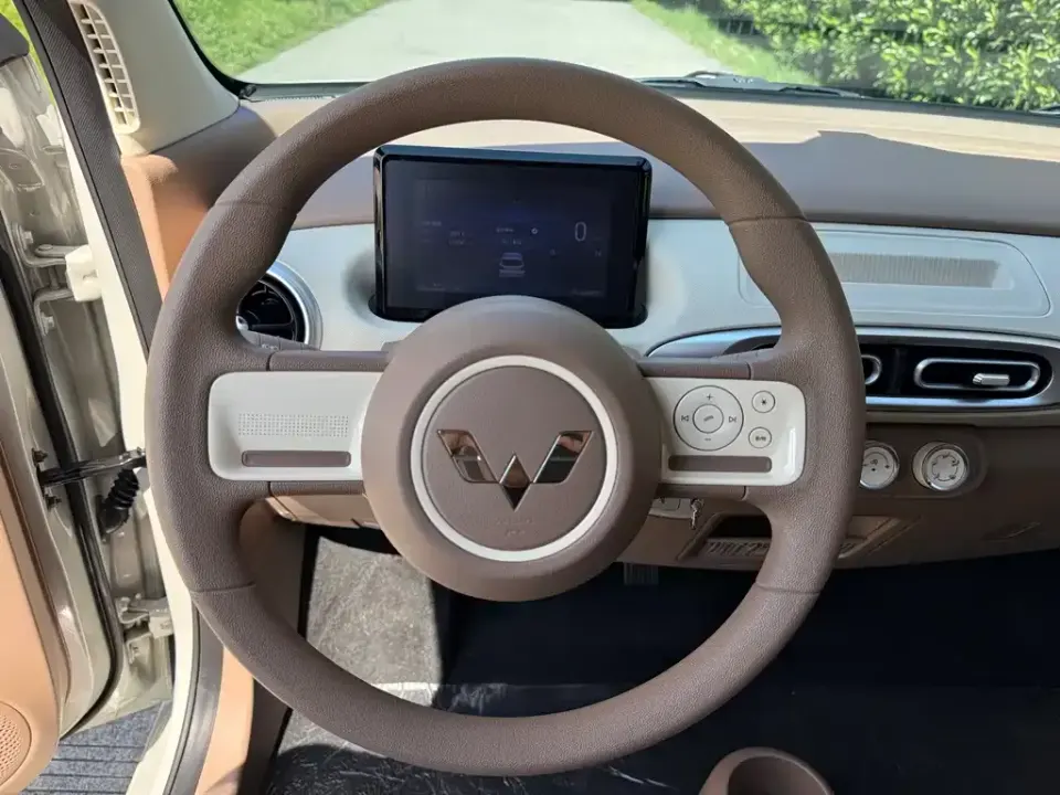 Wuling MINIEV