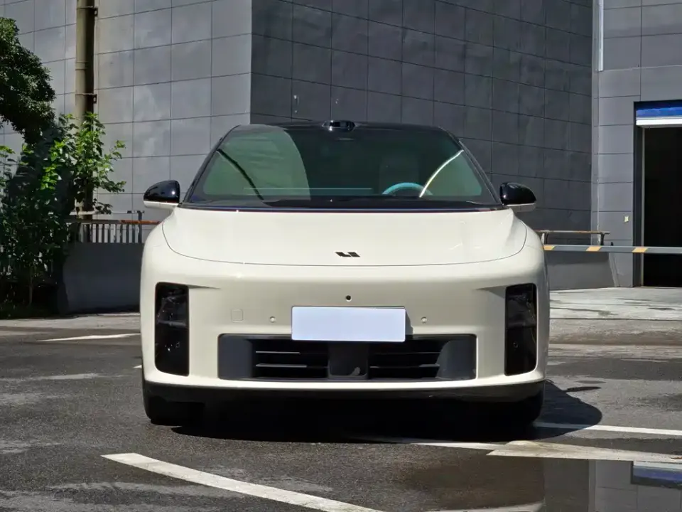 Li Li i6