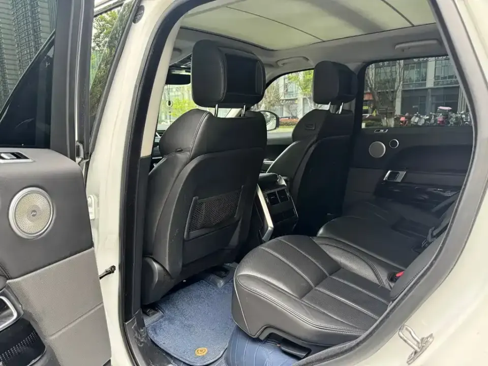 Land Rover Sport