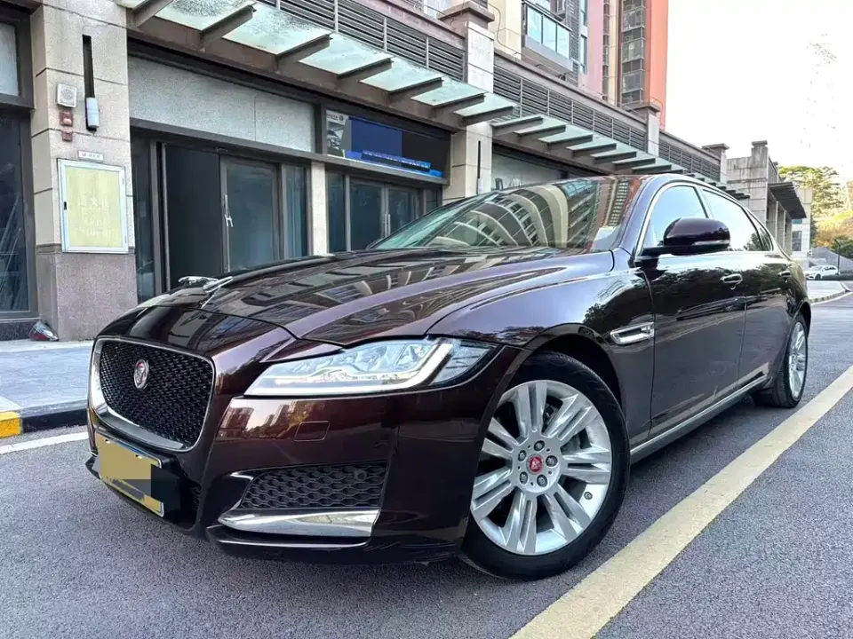 Jaguar XFL