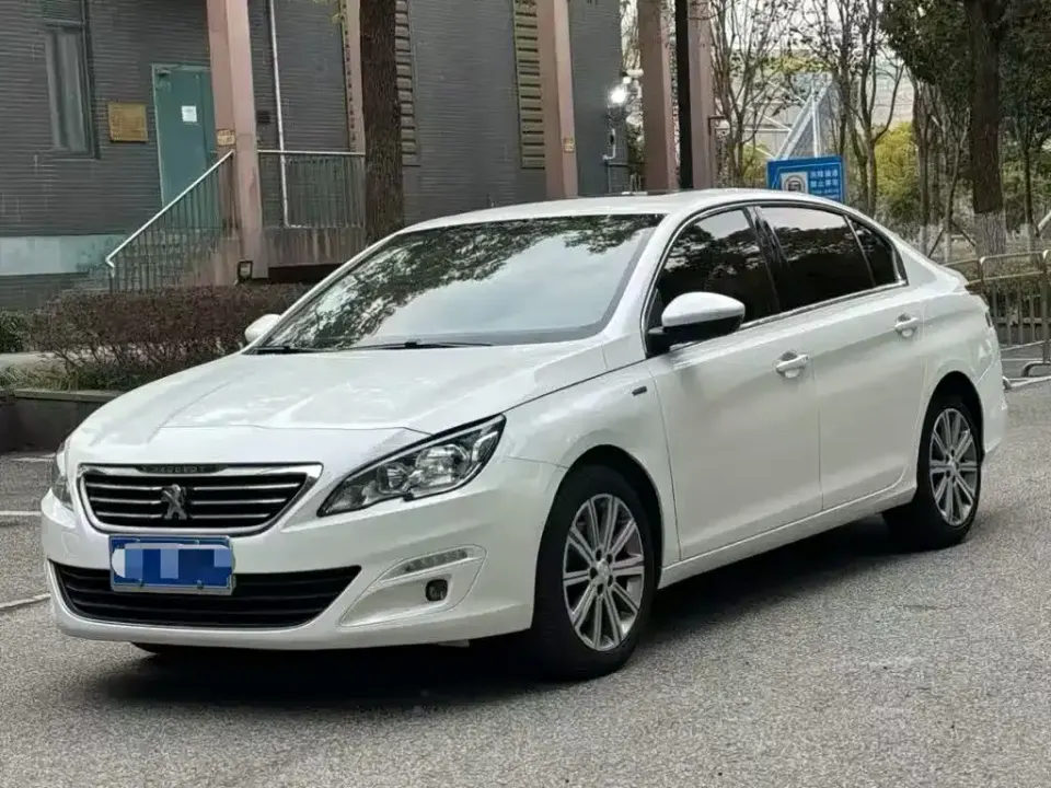 Peugeot 408