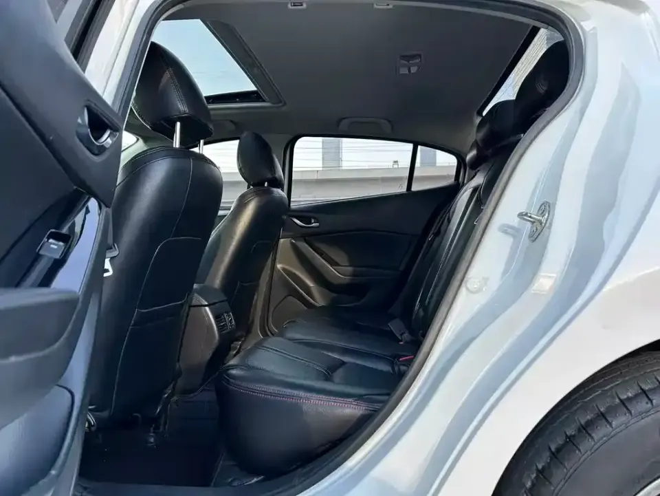 Mazda 3 Axela