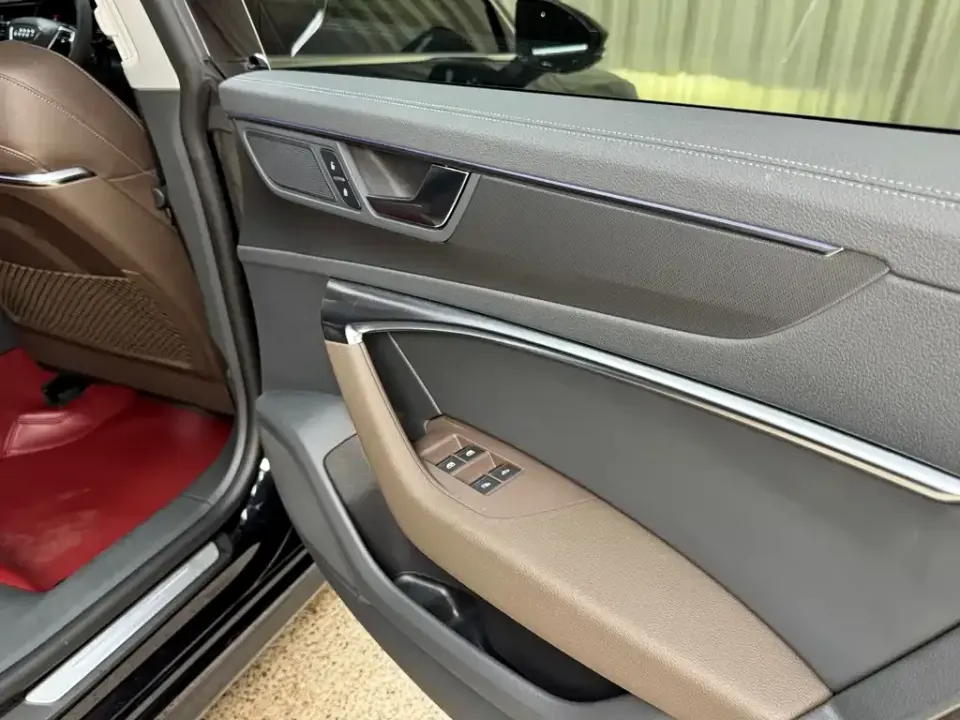 Audi A7L