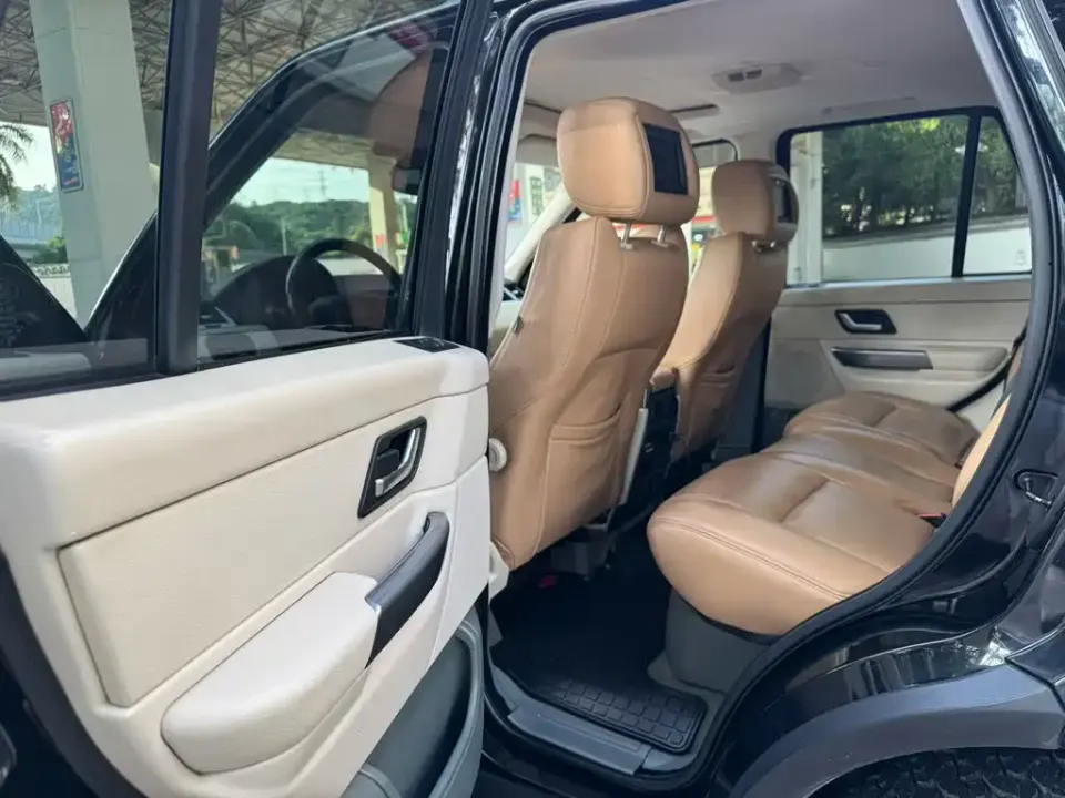 Land Rover Sport