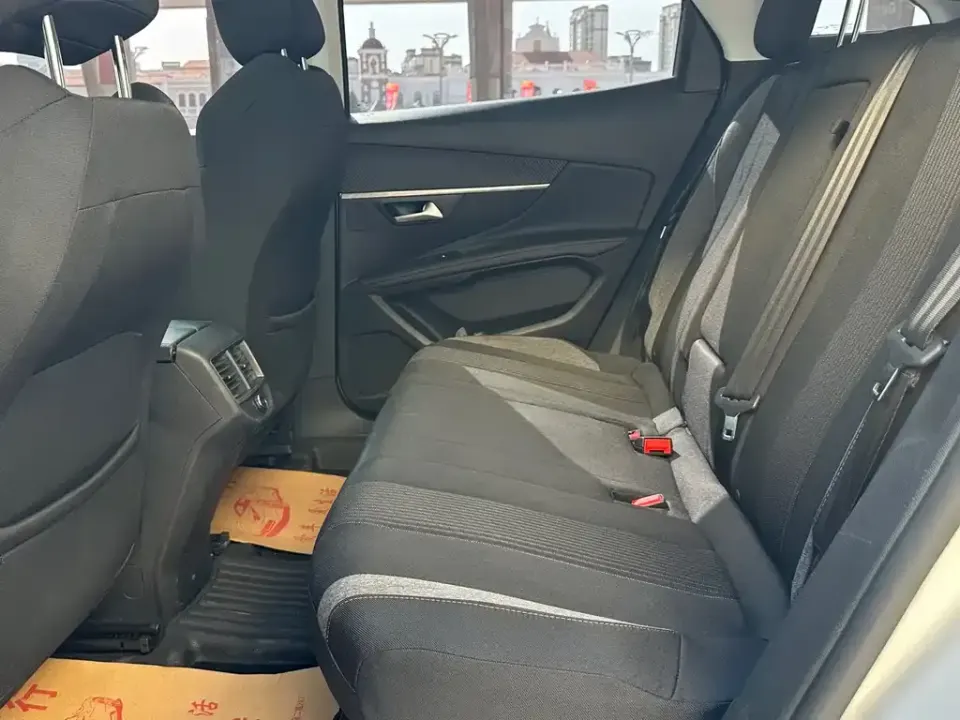 Peugeot 4008