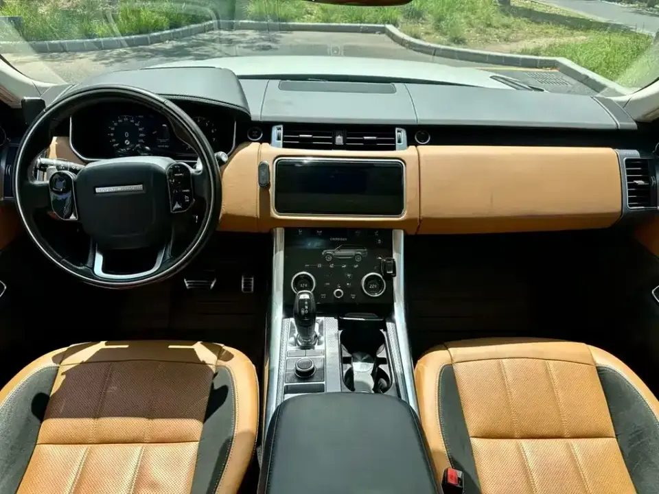 Land Rover Sport