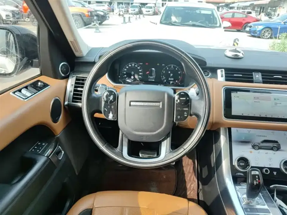 Land Rover Sport