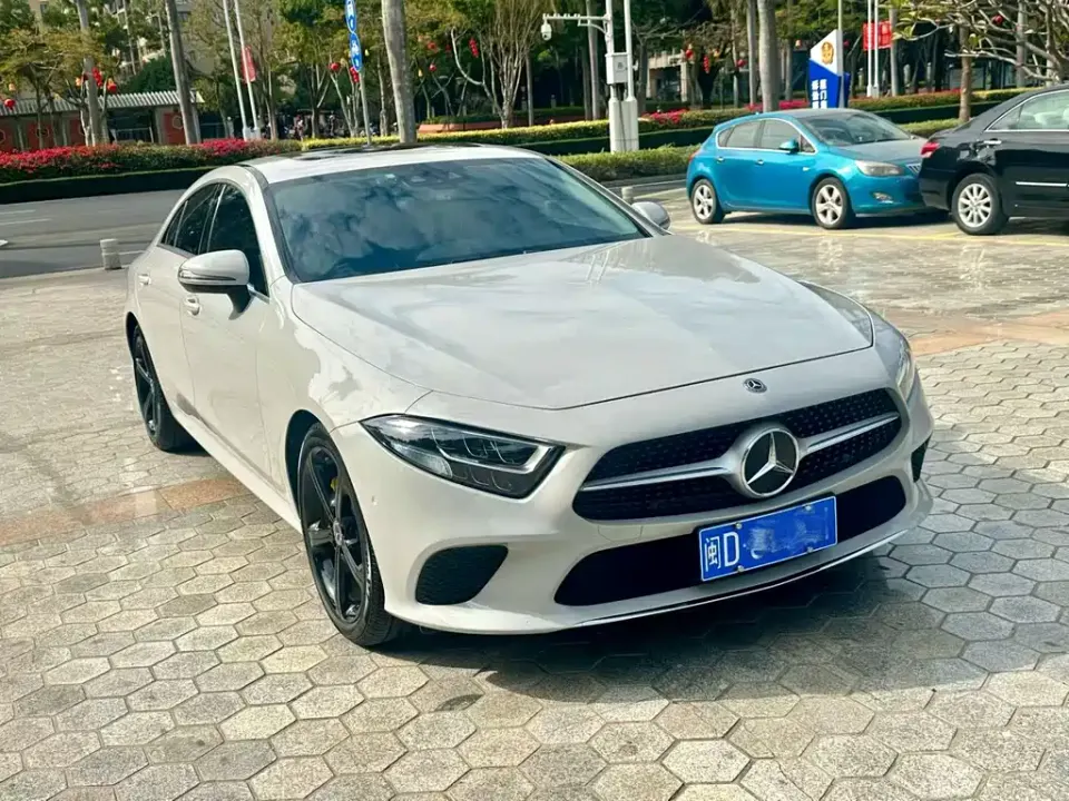 Mercedes-Benz CLS