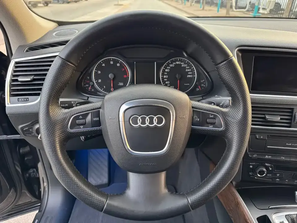 Audi Q5 (Import)