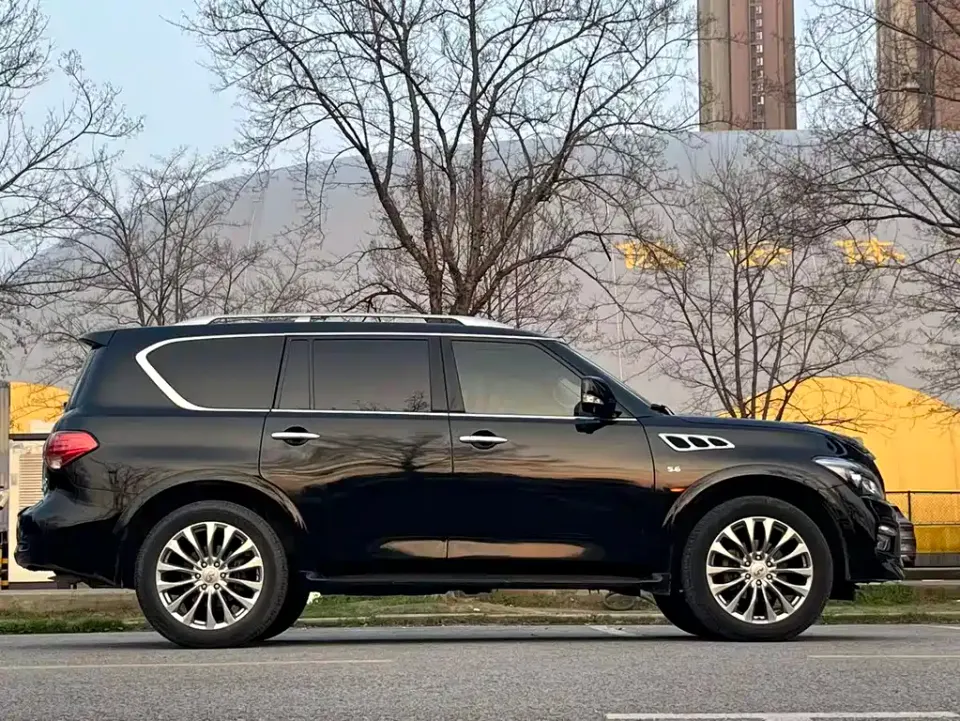 Infiniti QX80