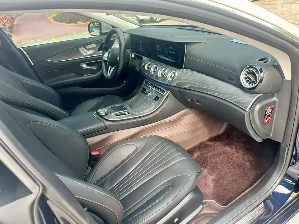 Mercedes-Benz CLS