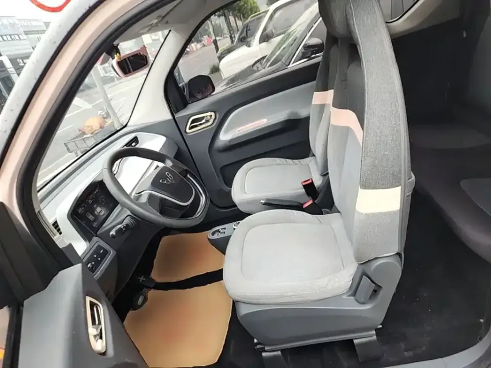 Wuling MINIEV