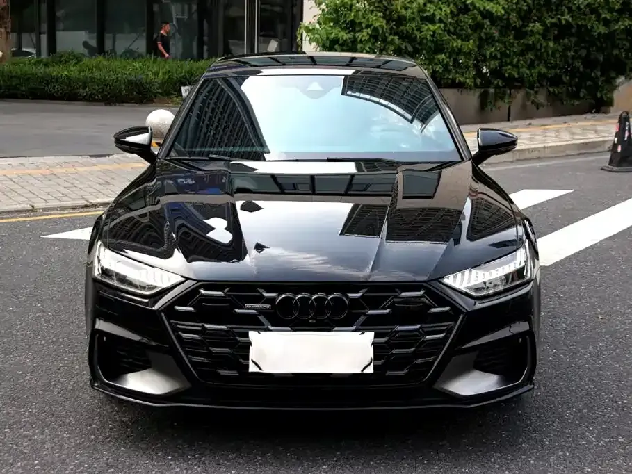 Audi A7L