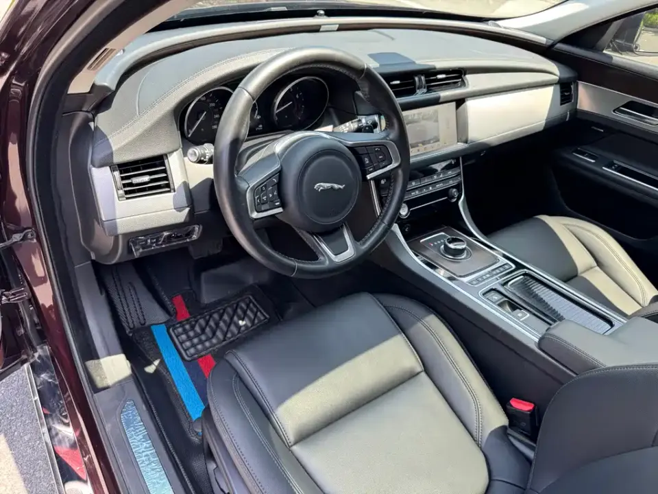 Jaguar XFL