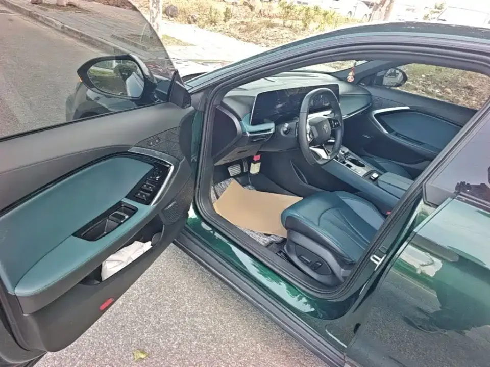 MG MG7
