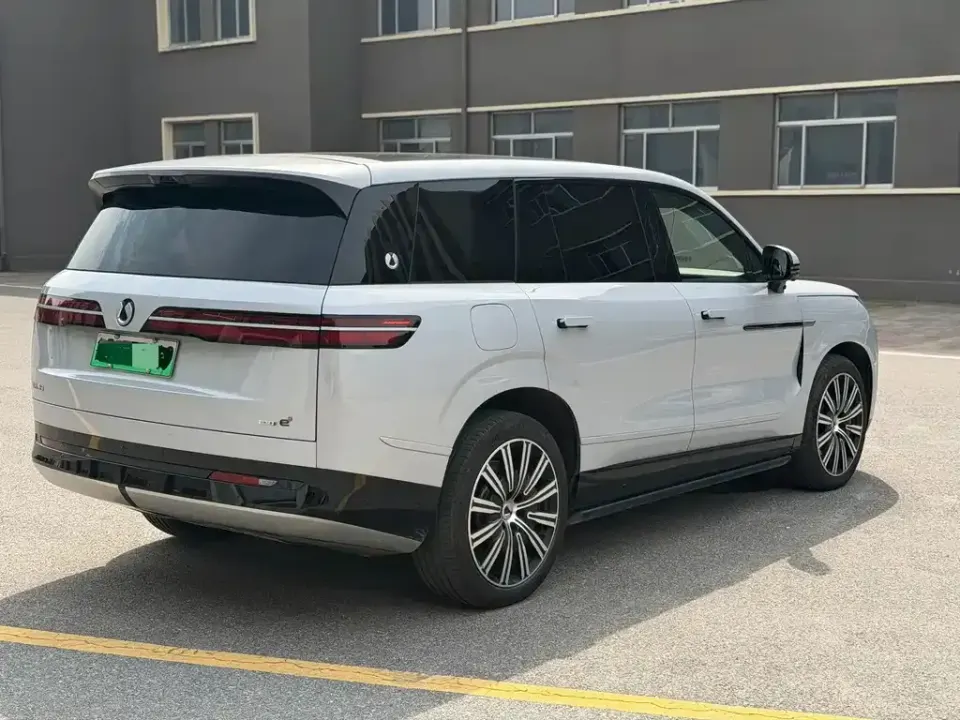 Denza Denza N9
