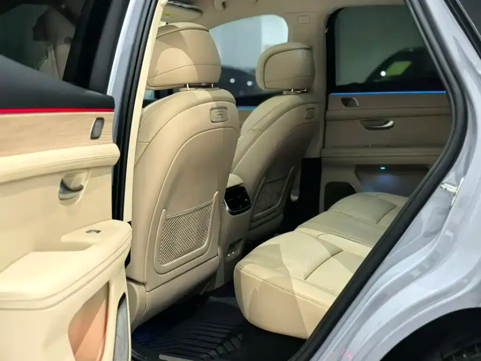 AITO AITO M5